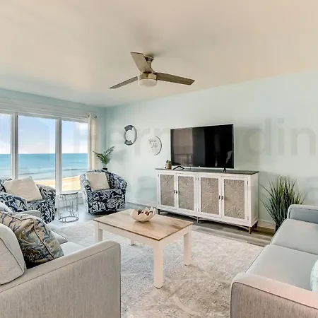 2 Bed/2 Bath Oceanfront Condo Sleeps 6 Guests. Oceanfront Balcony And Pool.